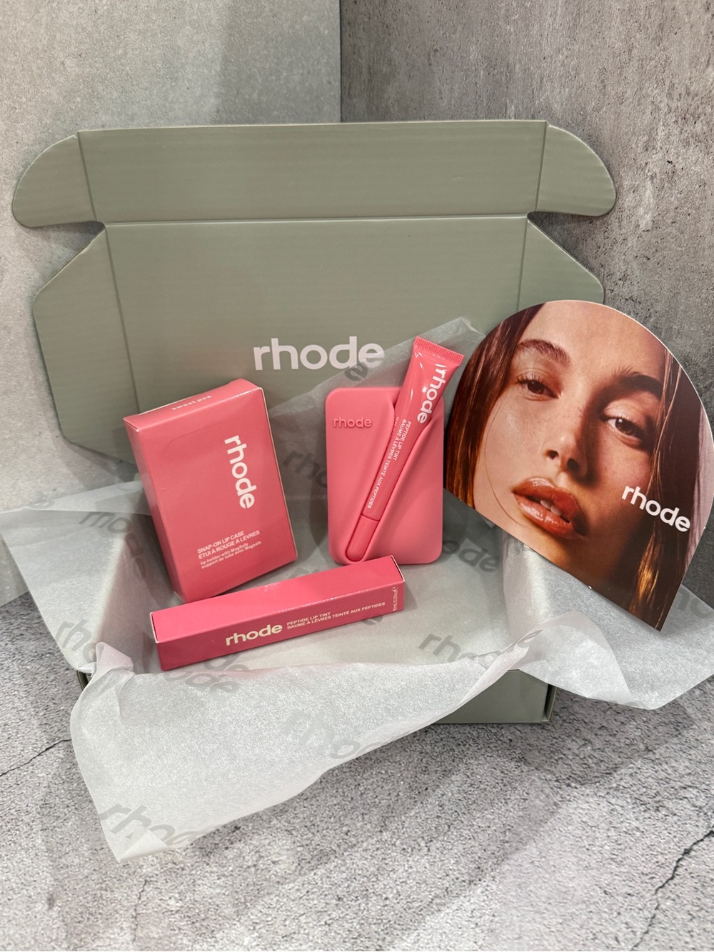 Rhode MagSafe Snap-On Lip Case for iPhone Magnetic Holder And Sweet Pea LIP TINT